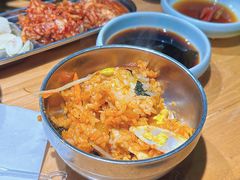 -汉城烤肉·黑金冠(华山路店)