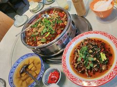 -牟记江湖重庆地标特色菜鱼蛋海鲜羊蝎子(巴南区黑金冠十多年好店)