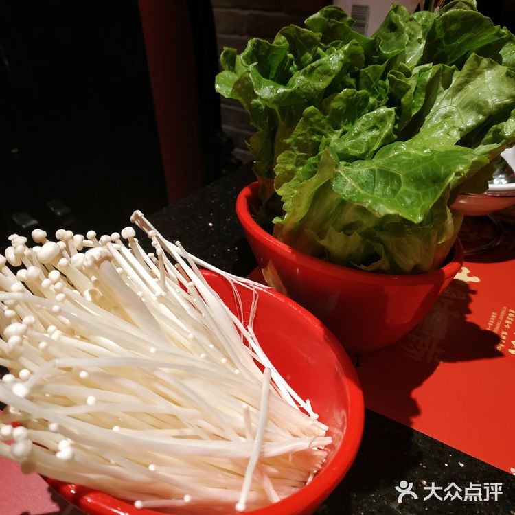 瞬间被治愈！科尔沁精品肥牛、南山招牌特色千层肚，每次都吃到光盘