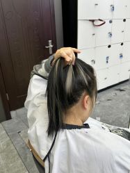 -藤野造型烫发染发