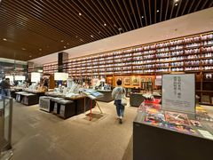 -茑屋书店(天目里店)