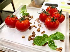 番茄脆菇沙拉-小大董·烤鸭(王府井apm店)