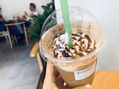 -WOW coffee