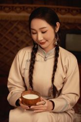 点击看大图 -苏雅影像蒙古婚纱摄影工作室