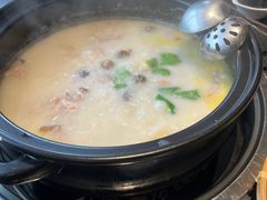 -大匠工房古船木艺术餐厅·猪肚鸡专门店(长白仙岛店)