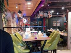 大堂-喝丢一只鞋海鲜烧烤·海肠捞饭(东关街店)