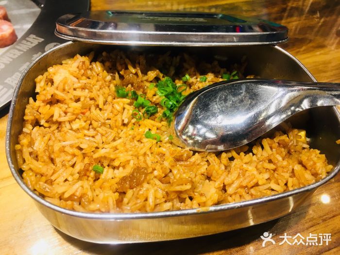 三肥两瘦烤肉(杭州滨江宝龙店)牛油炒饭图片