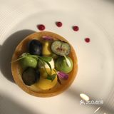 沿街座位要预订否则不给坐