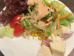 -食间牛排(重庆路万达店)