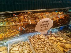 -雍容荟帝王蟹活龙虾展台自助(IFS黑金店)