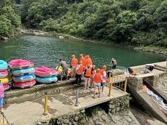-安吉龙王山峡谷漂流