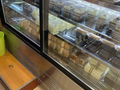 面包甜点陈列柜-红宝石·鲜奶小方(莘庄龙之梦店)