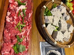 -贵厨酸汤牛肉(花果园国际中心店)