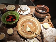 黄山老母鸡汤-皖厨·中国徽菜(万象食家店)