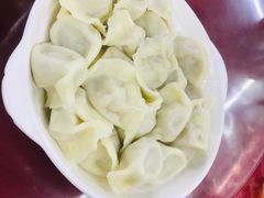 猪肉酸菜饺子-哈尔滨饺子王·东北菜(鱼鳞浃路店)