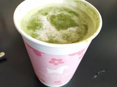 樱花抹茶拿铁-NOWWA挪瓦咖啡(SOHO中山广场店)