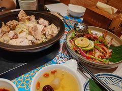 -云海肴·汽锅鸡·云南代表菜(天山百盛优客店)