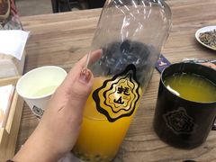 -蚝山·喷汽火山生蚝(前福路店)