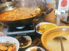 -富正毅三下锅·湘西韵味(天门山索道店)