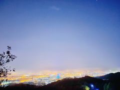 -鬼笑石后山停车场