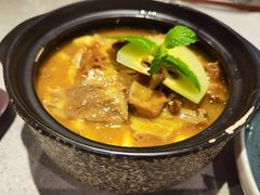 酸木瓜炖牛腩-半山腰·云南菜(侨福芳草地店)