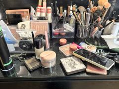 -红像馆连锁精致证件照职场照(中关村店)
