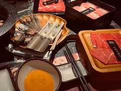 -牛YO寿喜烧·铁板烧和牛火锅自助(市府恒隆店)