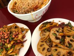 -正宗向东街新化特色牛肉粉馆(一中店)