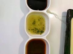 -洪氏嗨捞·广东猪肚鸡·椰子鸡火锅(西咸万象城店)