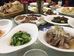 -南京悦客假日酒店