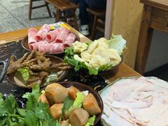-重庆故事姊妹老火锅(财经学院店)