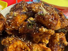 -BHC炸鸡(明洞总店)