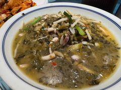 -侬佳蒸菜馆(听潮店)