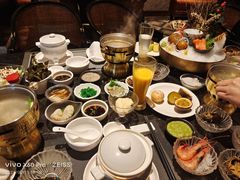 -半岛翡丽海鲜自助餐厅(观风亭店)