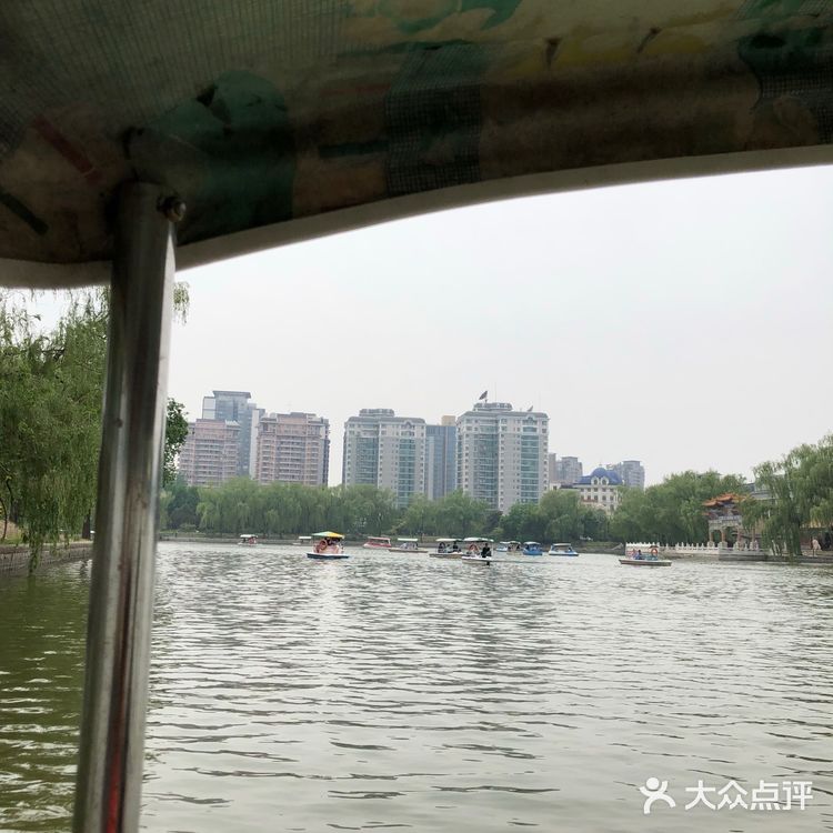 这是北京在豪迈之下的,另一面