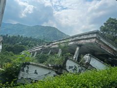 -四川汶川特大地震漩口中学遗址