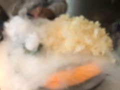 -左庭右院鲜牛肉火锅(浦江欢乐颂店)