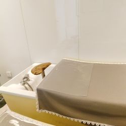 -LESSMORE科技头皮理容中心
