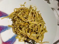 -贝勒爷·酥不腻烤鸭