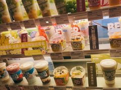 零售区-Blueglass酸奶(华贸购物中心店)