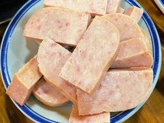 梅林午餐肉-铜元老码头鳝鱼火锅