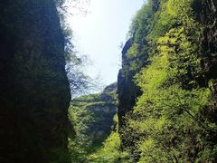 -百里峡七彩艺术小镇