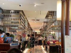 -东方红海鲜百汇(国际大厦店)