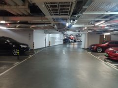 -兴业太古汇·停车场