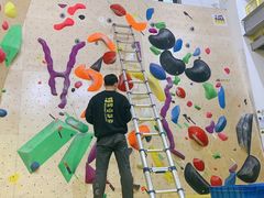 -问山MountQuest攀岩馆