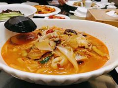 海鲜辣汤面-桃园中华料理炸酱面(燕儿岛路店)