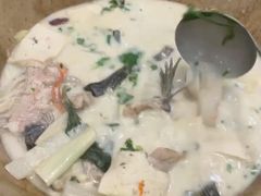 清汤锅-云中鱼蒸汽石锅鱼(川沙百联店)