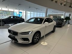 -杭州中沃沃尔沃4S店(滨江区店)