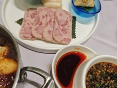 -红鼎豆捞·非遗鲍皇汤火锅(宝丰路店)