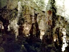 -波斯托伊纳溶洞